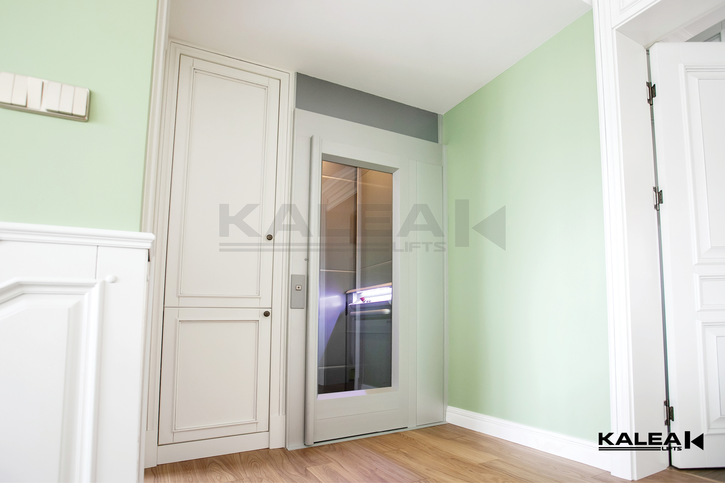 Private Home,Klassic model, Aluminium Shaft Powder Coated White RAL9016